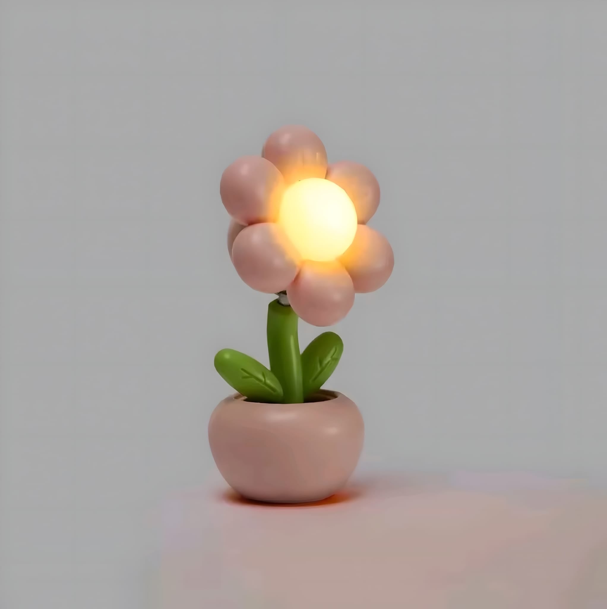 Mini LED Tischlampe in Blumenform – Nachtlicht für Kinder, Nachttisch & unterwegs