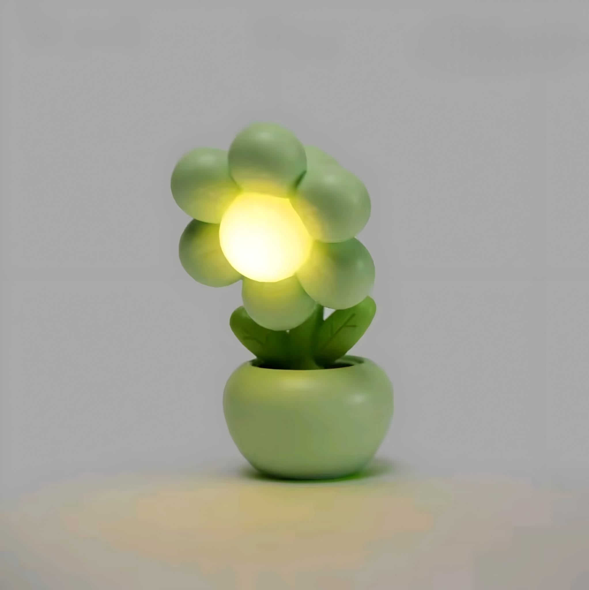 Mini LED Tischlampe in Blumenform – Nachtlicht für Kinder, Nachttisch & unterwegs